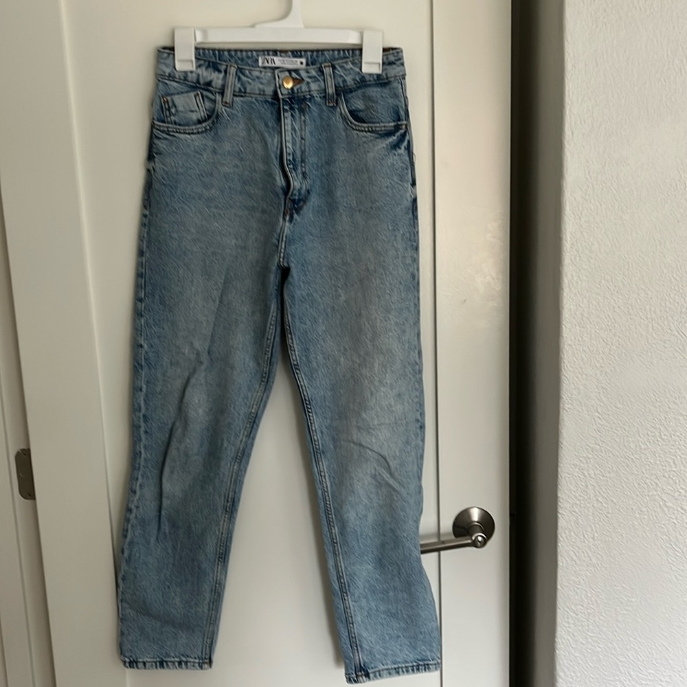 Zara ankle cropped acid wash denim